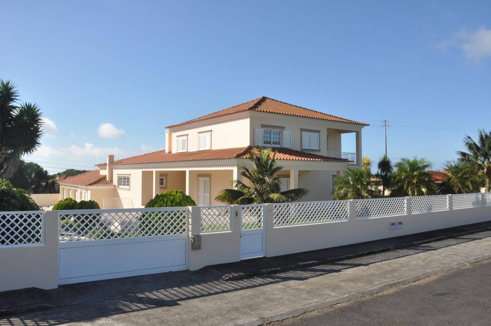 Luxury_Villa_sale_Faial