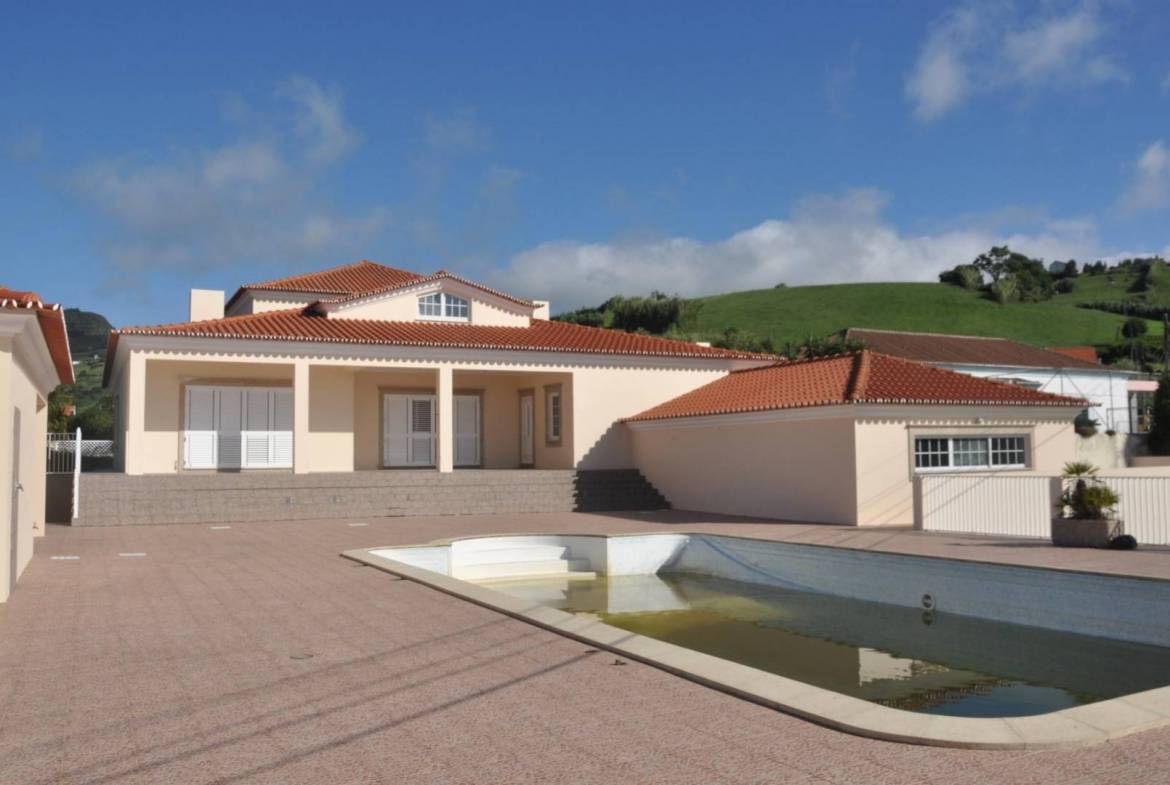 Luxury_Villa_sale_Faial