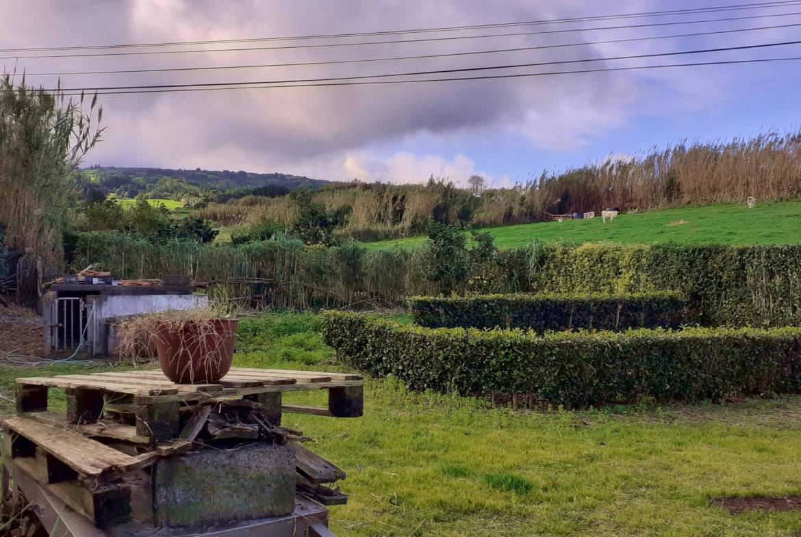 property garden views faial