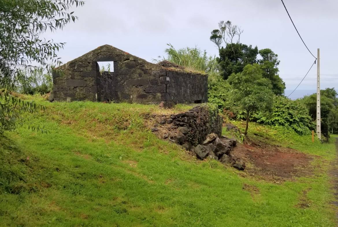 plot ruin view faial