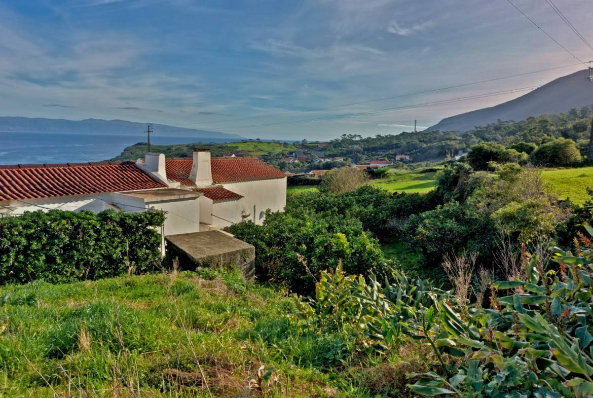 house land views island