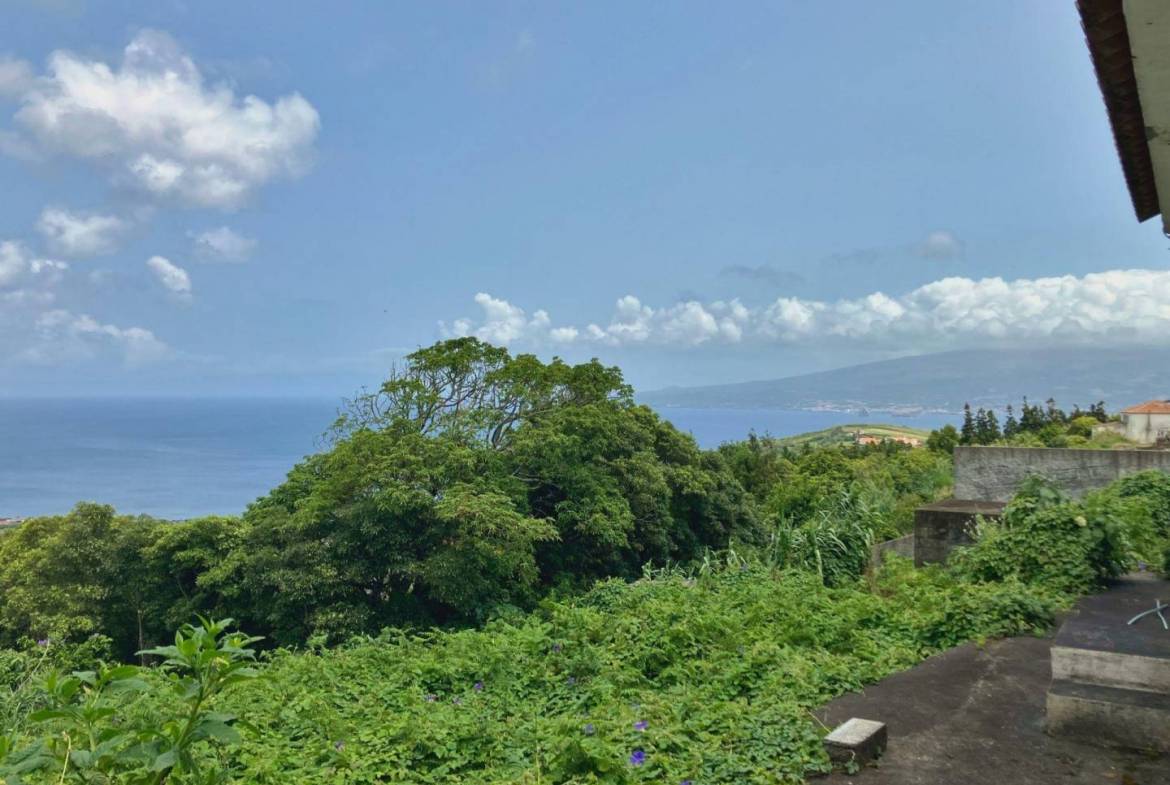 house land views faial