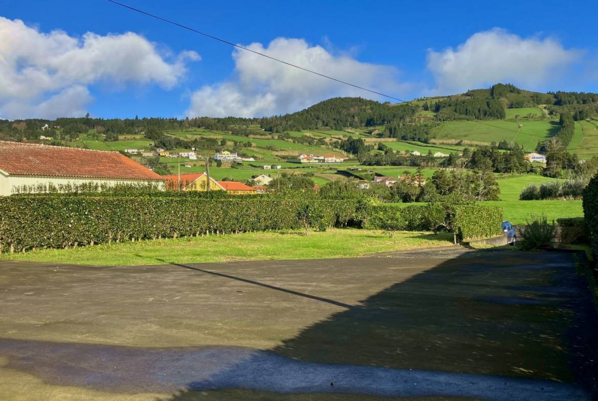 property workshop land views